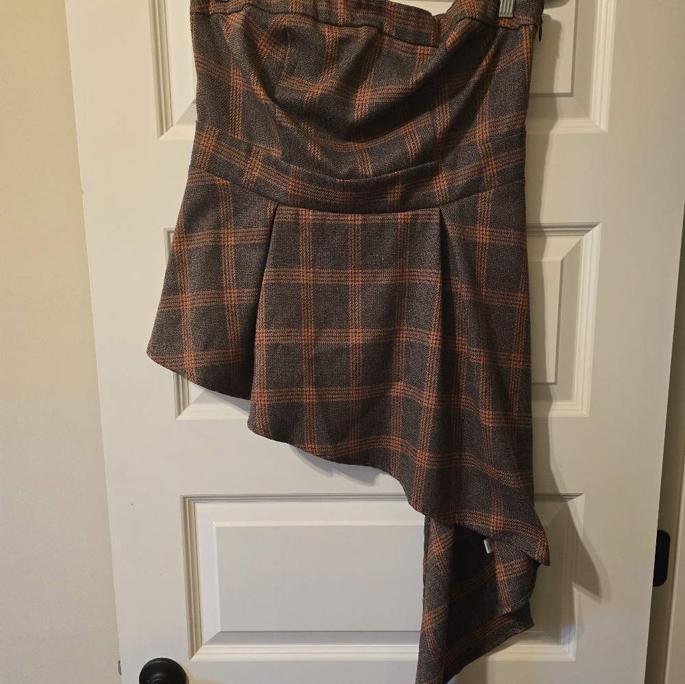 TOP - Picture 2 of 2